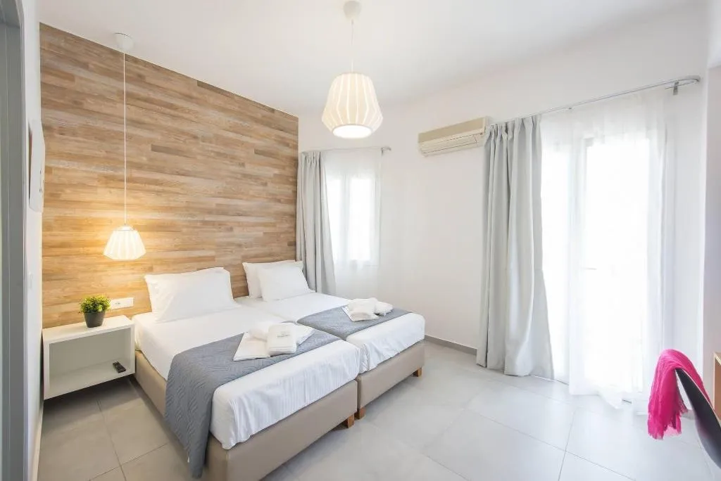 Room, Ria, Crete