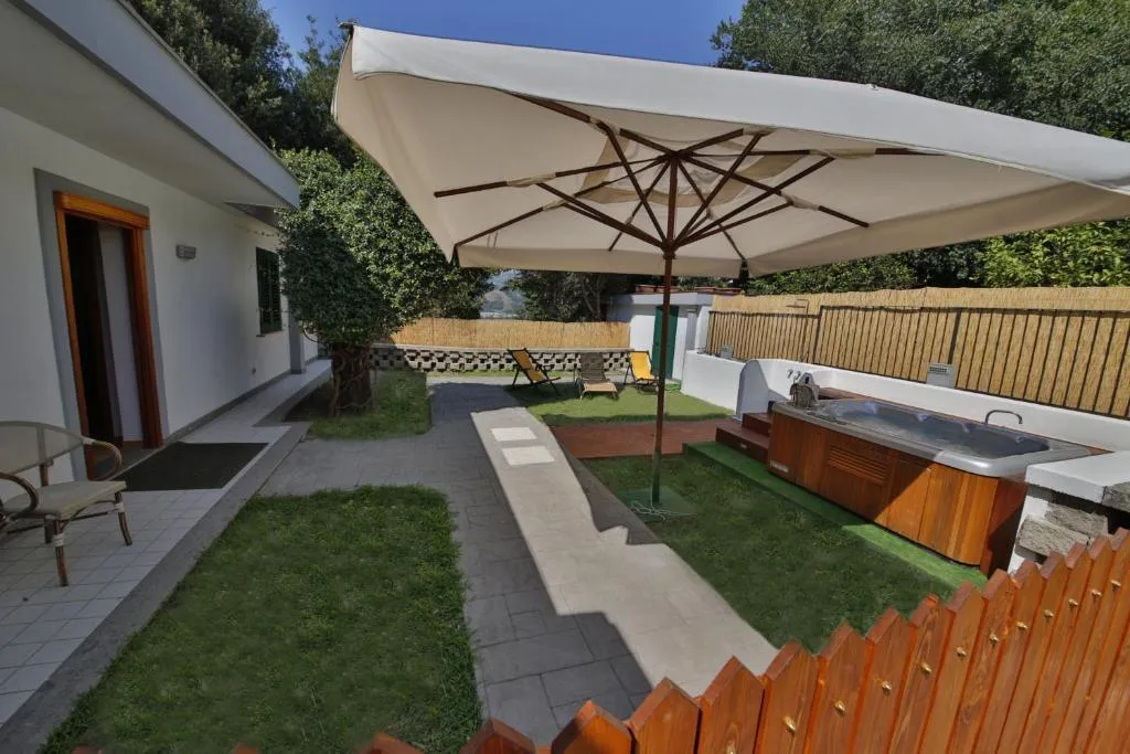 SUITE TWO BEDROOMS ONE BATHROOM Room, Montespina Park Hotel, Naples