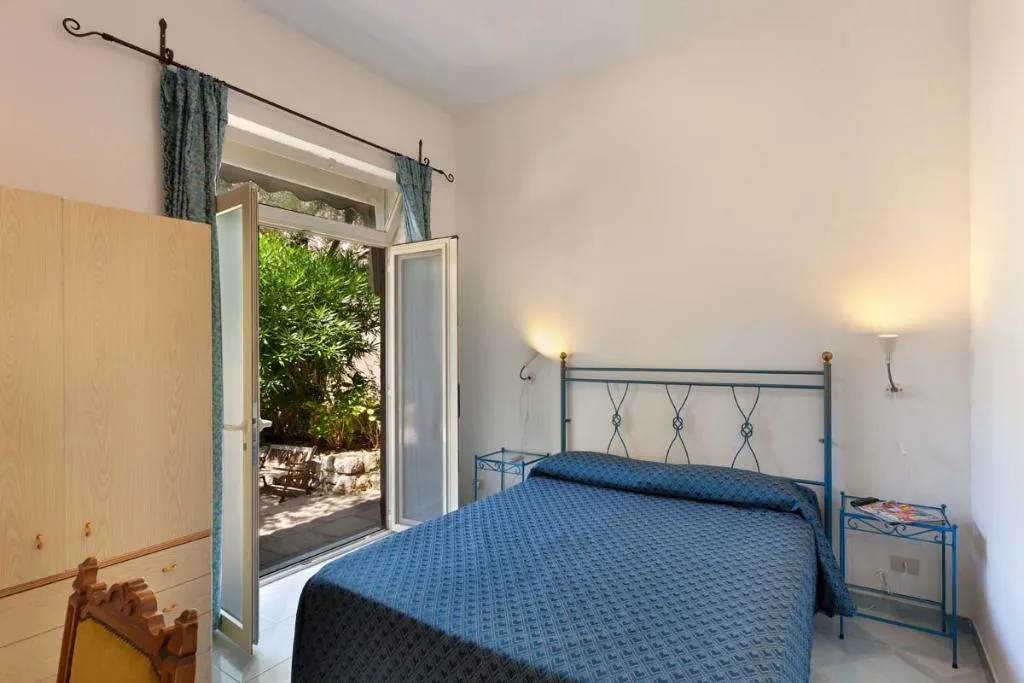 DOUBLE ANNEX Room, Hotel Villa  Lubrense Sorrento, Naples