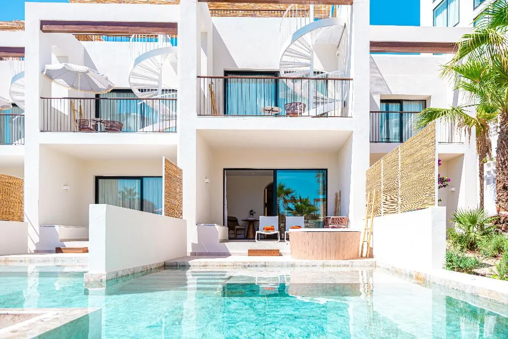JUNIOR SUITE WITH PRIVATE POOL Room, TRS Ibiza Hotel, Ibiza