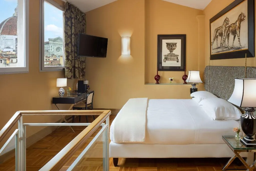 Room, Hotel Number Nine, Florence