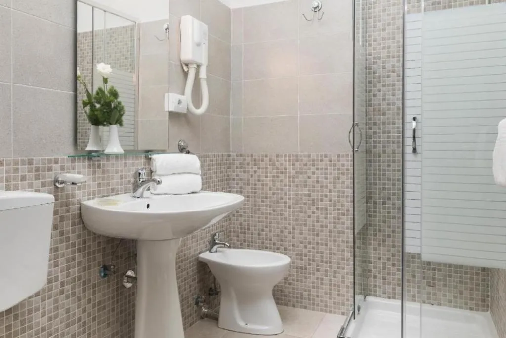 TWIN STANDARD Room, Villa Rosa, Rome