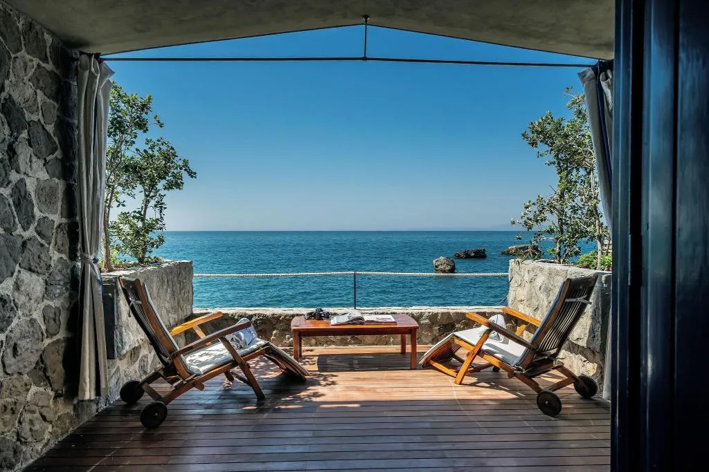 Terrace, Capo La Gala Hotel & Wellness, Naples