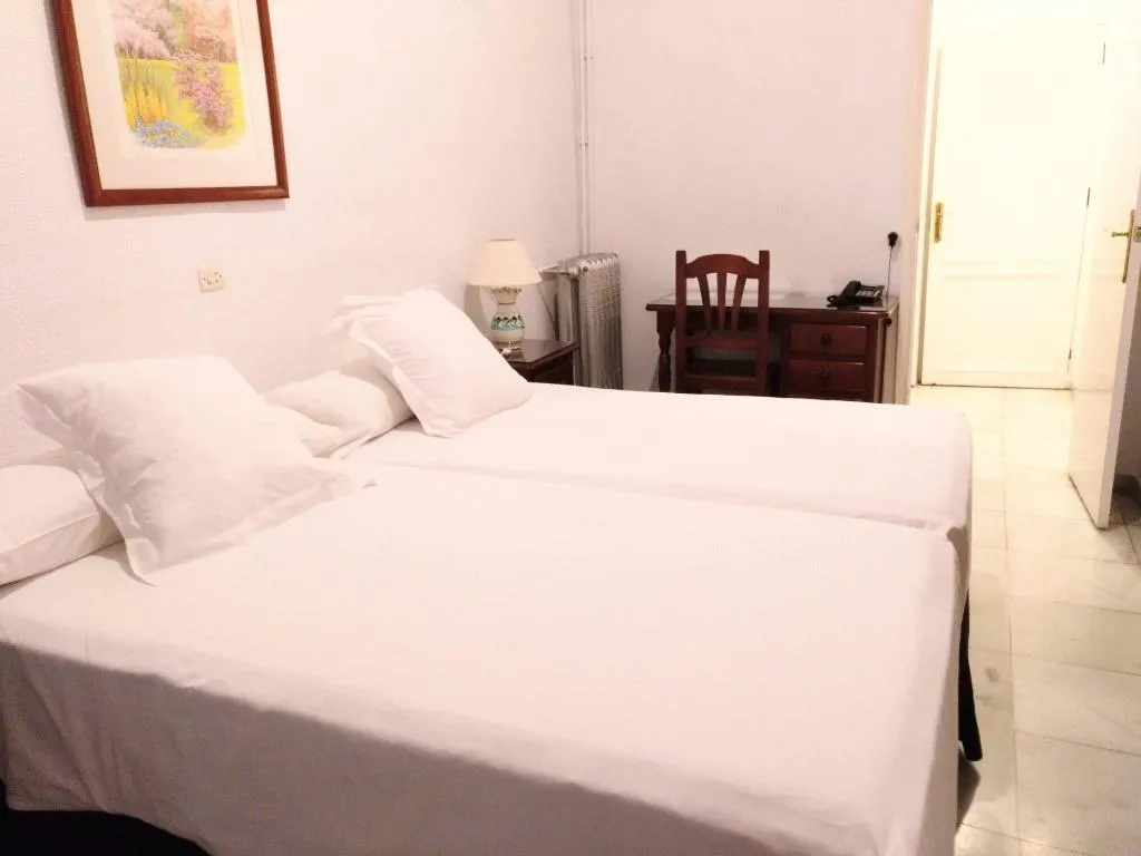 Room, Hotel Simon, Seville