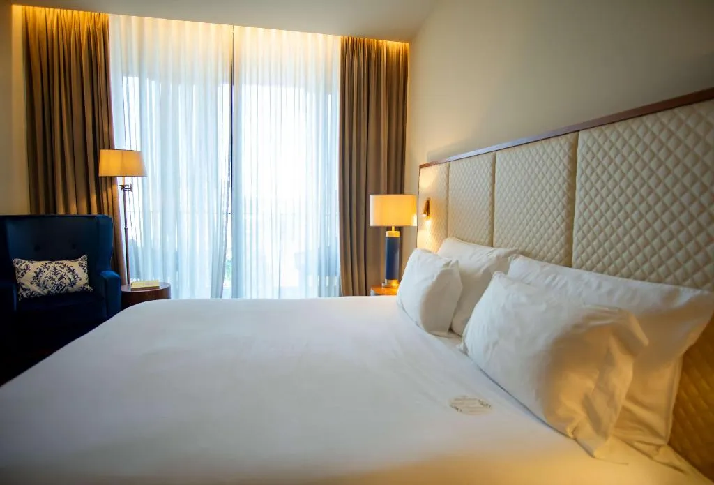 Room, Boeira Garden Hotel Porto Gaia, Curio Collection, Porto