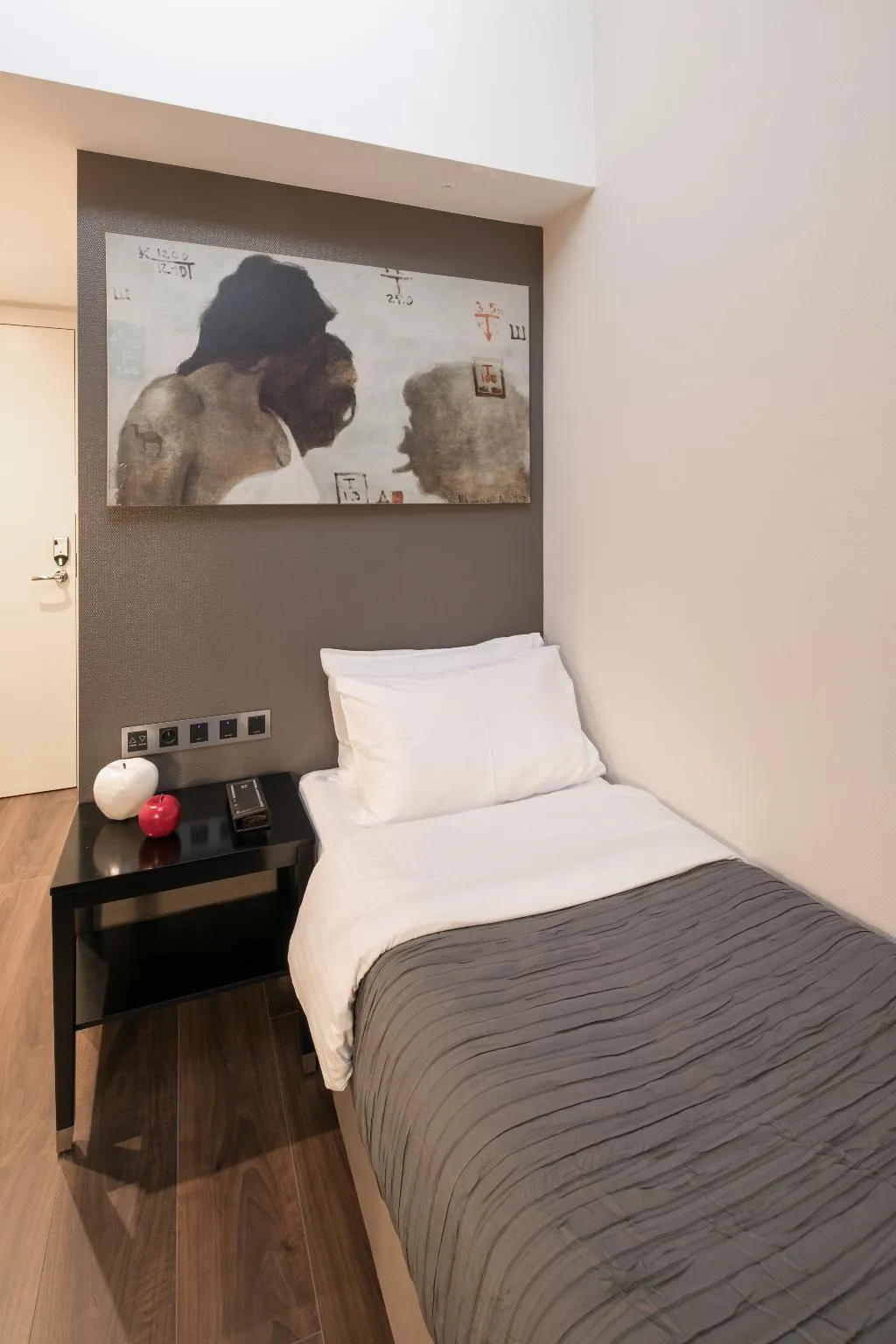 SINGLE STANDARD Room, Quentin Prague Hotel, Prague