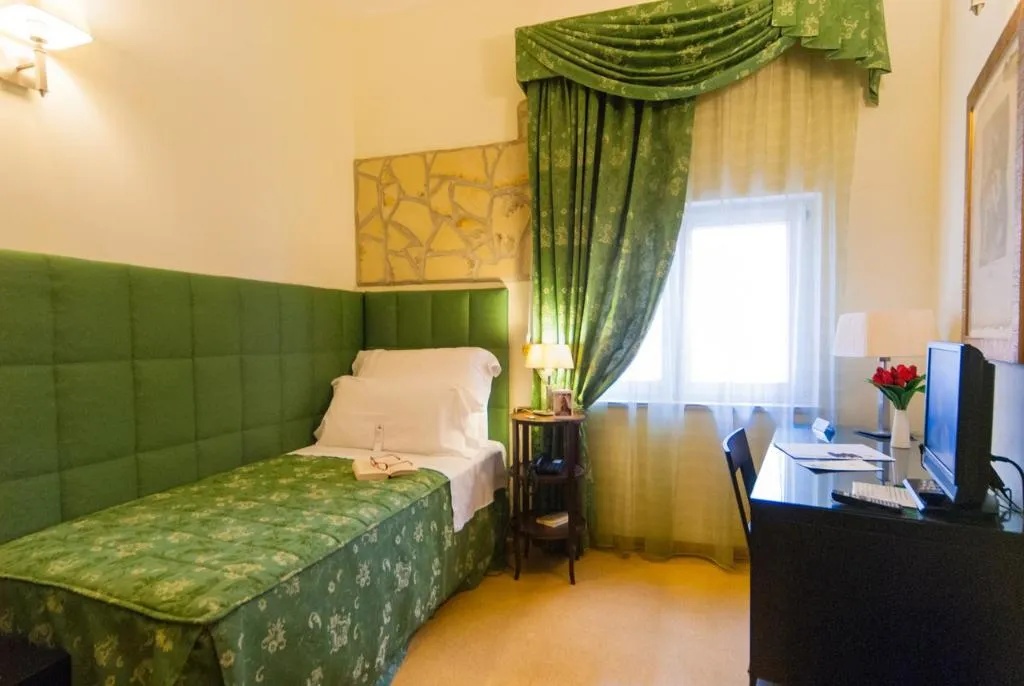 SINGLE STANDARD Room, Domus Mariae Benessere, Catania