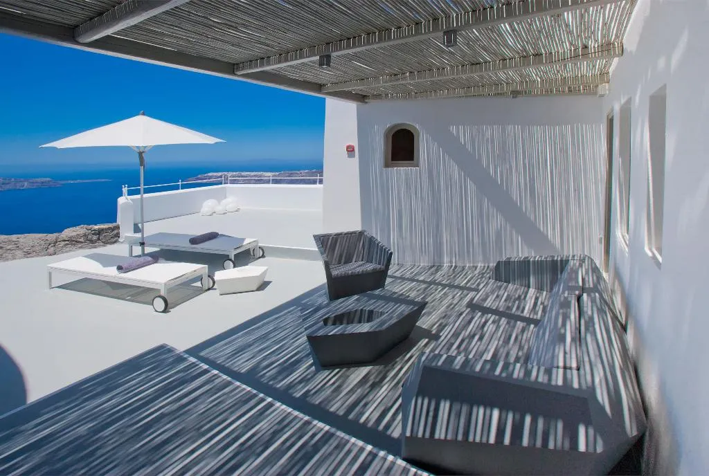 VILLA WITH PRIVATE POOL Room, Grace Hotel Santorini, Santorini