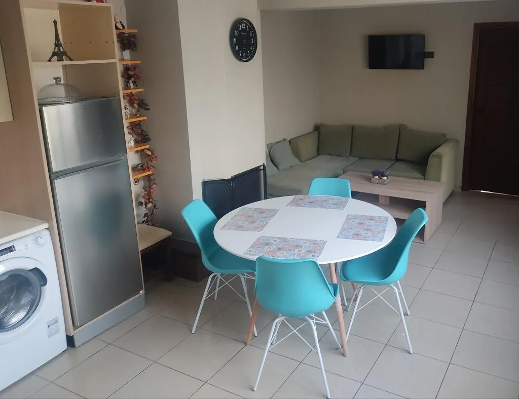 FAMILY ROOM TWO BEDROOMS ONE BATHROOM Room, Mandy Suites, Crete