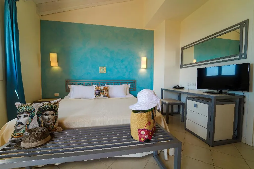 TRIPLE CLASSIC Room, Sikania Resort & SPA Hotel, Catania