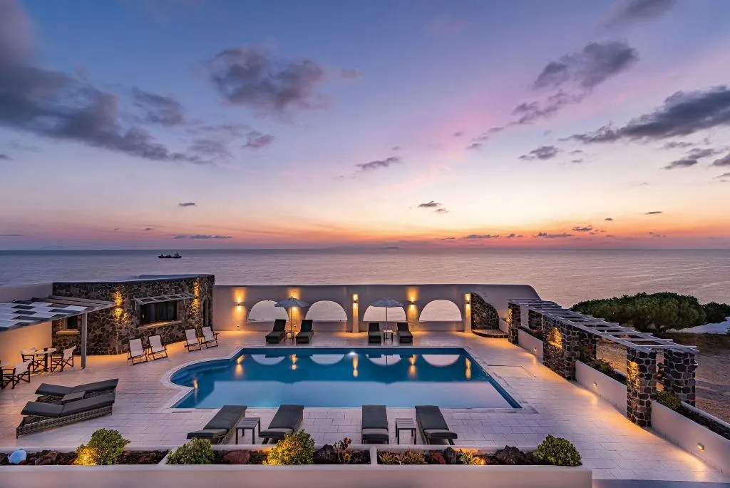 Sports and Entertainment, Agia Irini, Santorini