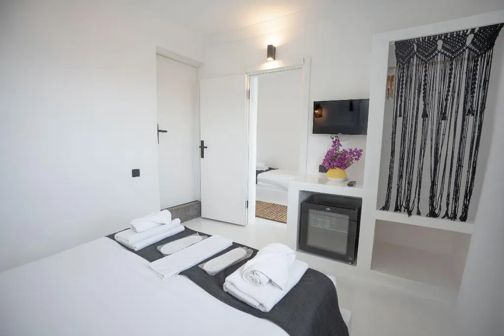 TRIPLE DELUXE SEA VIEW Room, Camlik 87 Hotel Ayvalik, Izmir