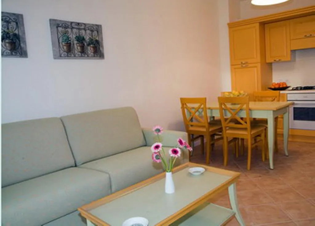 APARTMENT CAPACITY 3 Room, Residence dei Margi, Catania