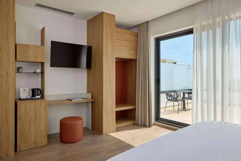 JUNIOR SUITE WITH TERRACE Room, Sol Tropikal Durres, Durres