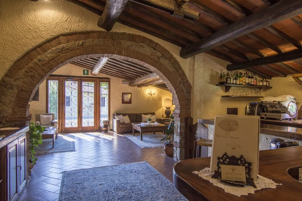 Lobby, Colle Etrusco Salivolpi, Florence
