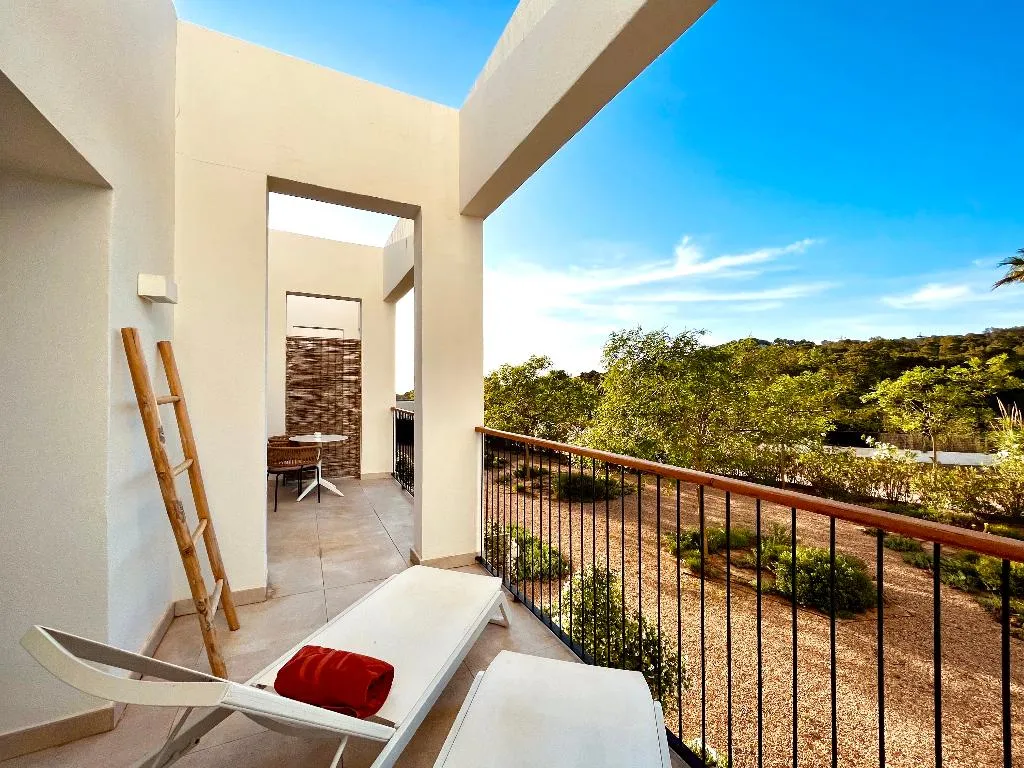 JUNIOR SUITE GARDEN VIEW Room, TRS Ibiza Hotel, Ibiza
