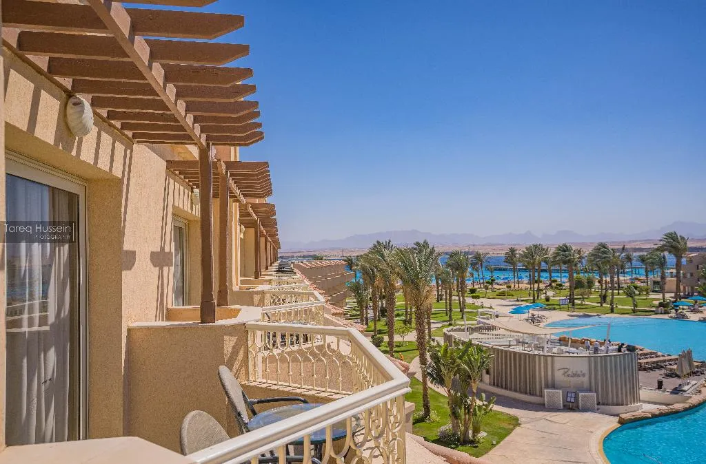 DOUBLE DELUXE SIDE SEA VIEW Room, Pyramisa Beach Resort Sahl Hasheesh, Red Sea Riviera
