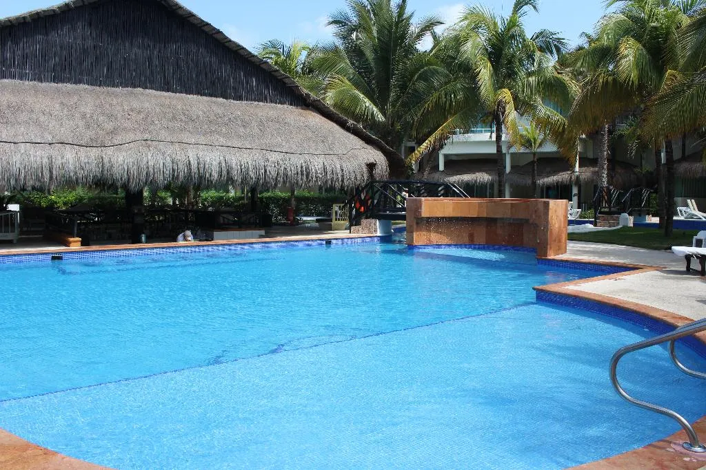 Bar, El Dorado Casitas Royale Spa Resorts All Inclusive, Cancun Area