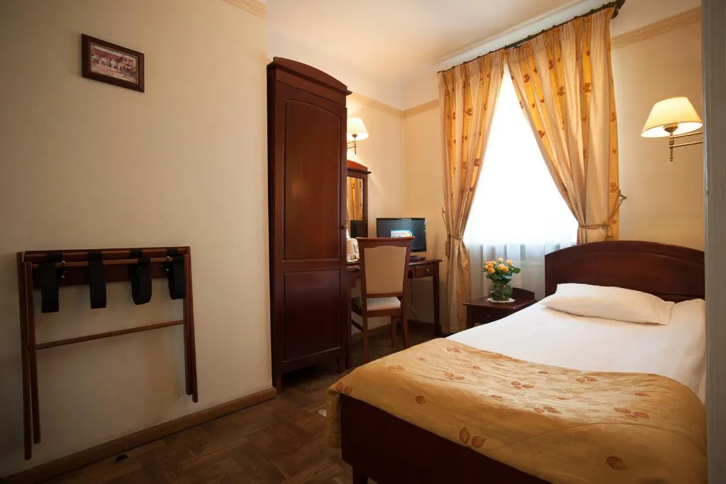 SINGLE STANDARD Room, Aparthotel Karmel, Krakow