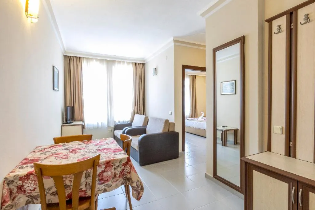APARTMENT ONE BEDROOM Room, May Flower Aparthotel, Antalya