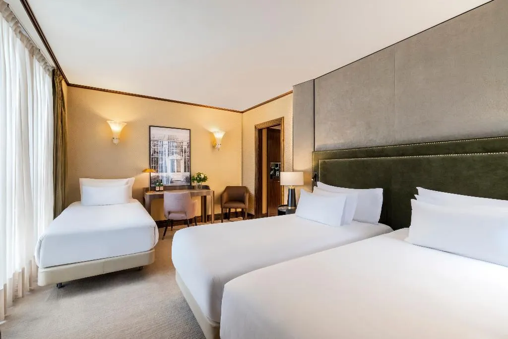 TRIPLE PREMIUM Room, NH Collection Prague Carlo IV, Prague