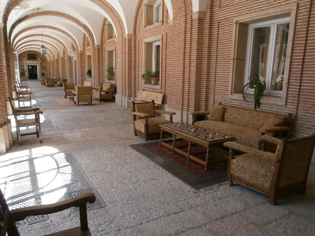 Terrace, Hospederia Santa Cruz, Madrid