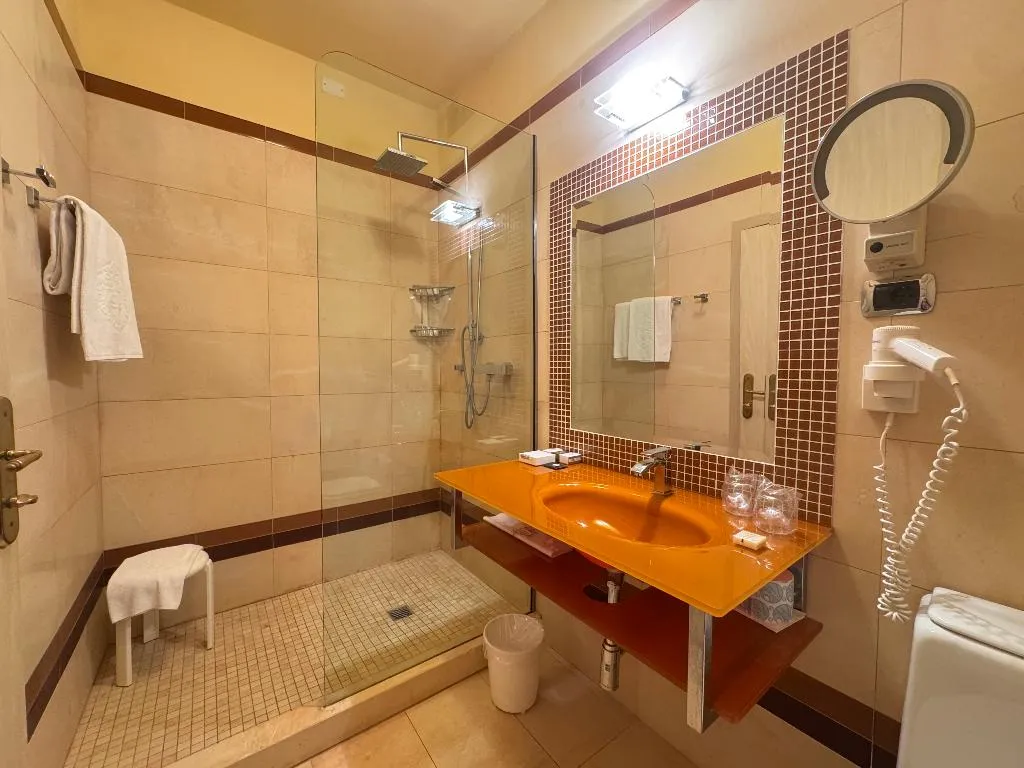 DOUBLE SINGLE USE WITH BALCONY Room, Hotel Greif, Venice