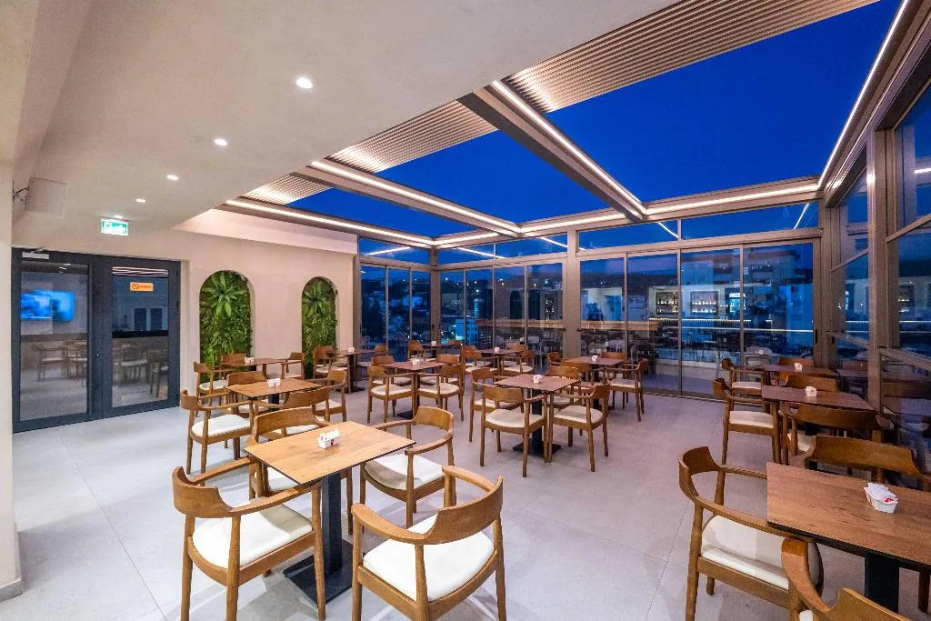 Bar, Sasso Hotel, Kavaje