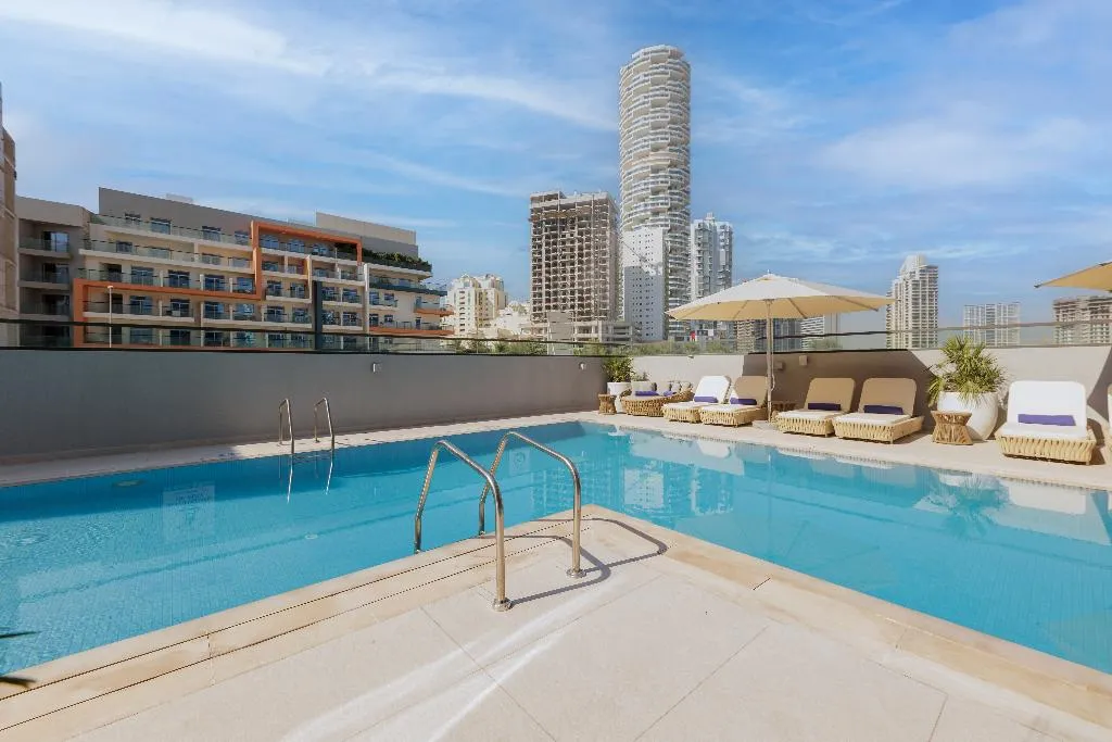 Pool, Holiday Inn Dubai Village Circle by IHG, Dubai