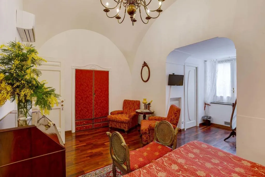 Room, Relais La Rupe, Naples