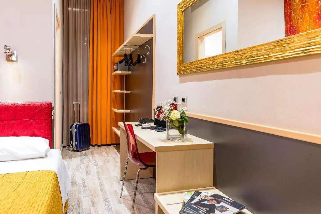 SINGLE BASIC Room, Hotel Demó, Milan