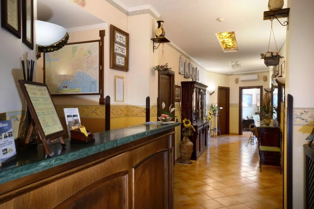 Lobby, Pinto-Storey Hotel, Naples