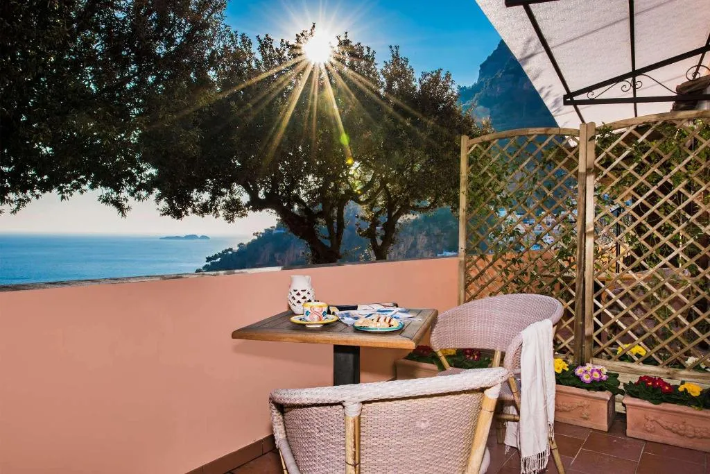Room, Hotel Villa Gabrisa, Naples