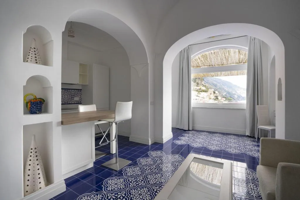 DOUBLE TWO QUEEN BEDS Room, Villa Magia, Naples
