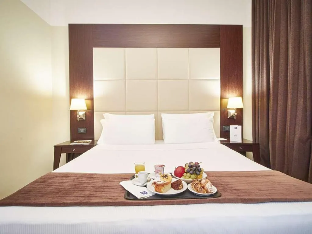 Room, iH Hotels Milano Watt 13, Milan