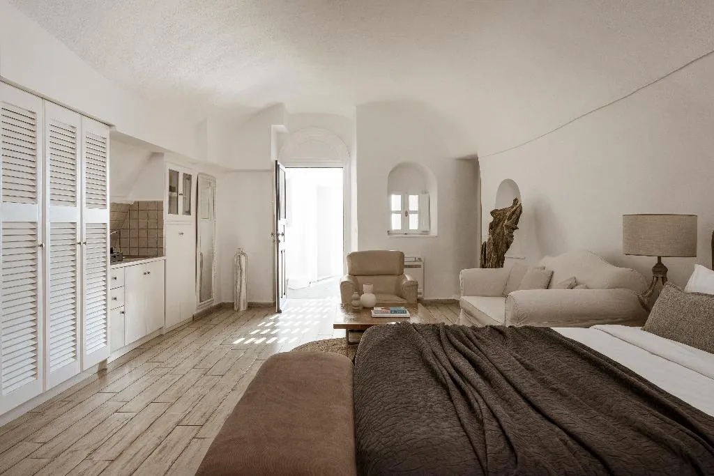 SUITE STANDARD Room, Aqua Luxury Suites, Santorini