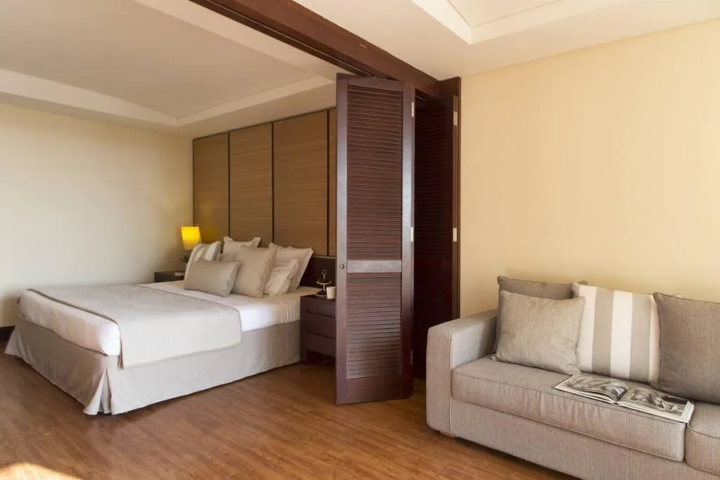 FAMILY ROOM GOLF VIEW Room, Meliton - Porto Carras Grand Resort, Halkidiki