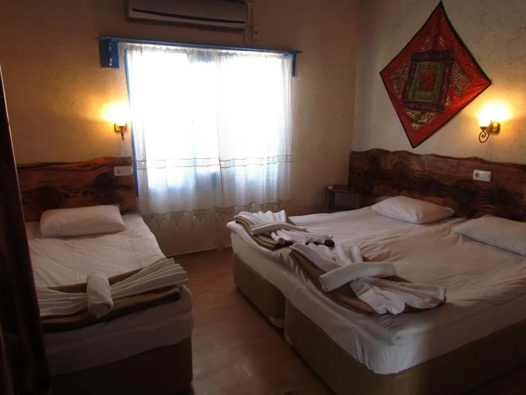 Room, Amazon Antique, Izmir