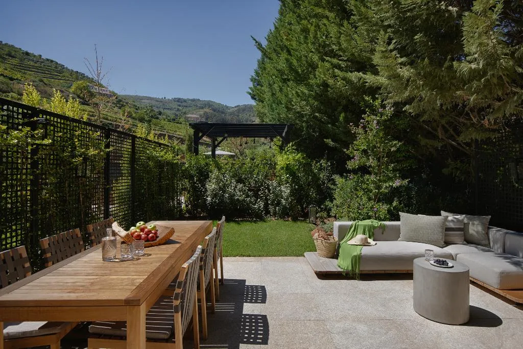 SUITE ONE BED Room, Six Senses Douro Valley, Porto