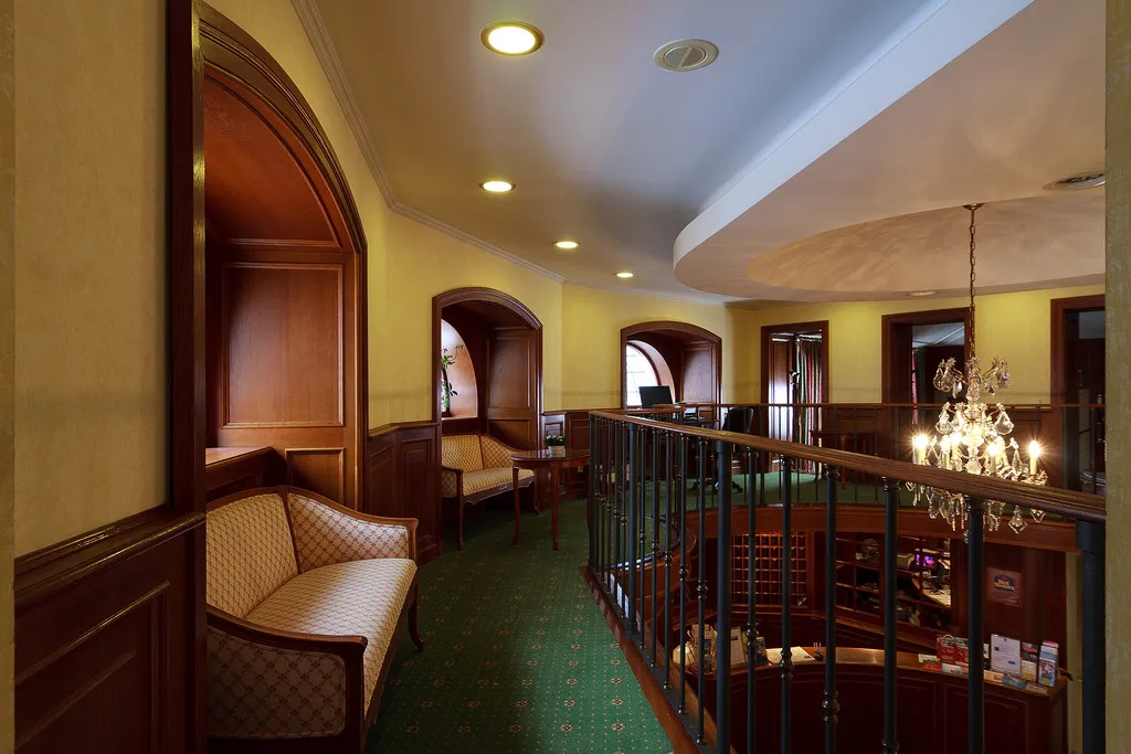 Bar, Hotel Kinsky Fountain, Prague