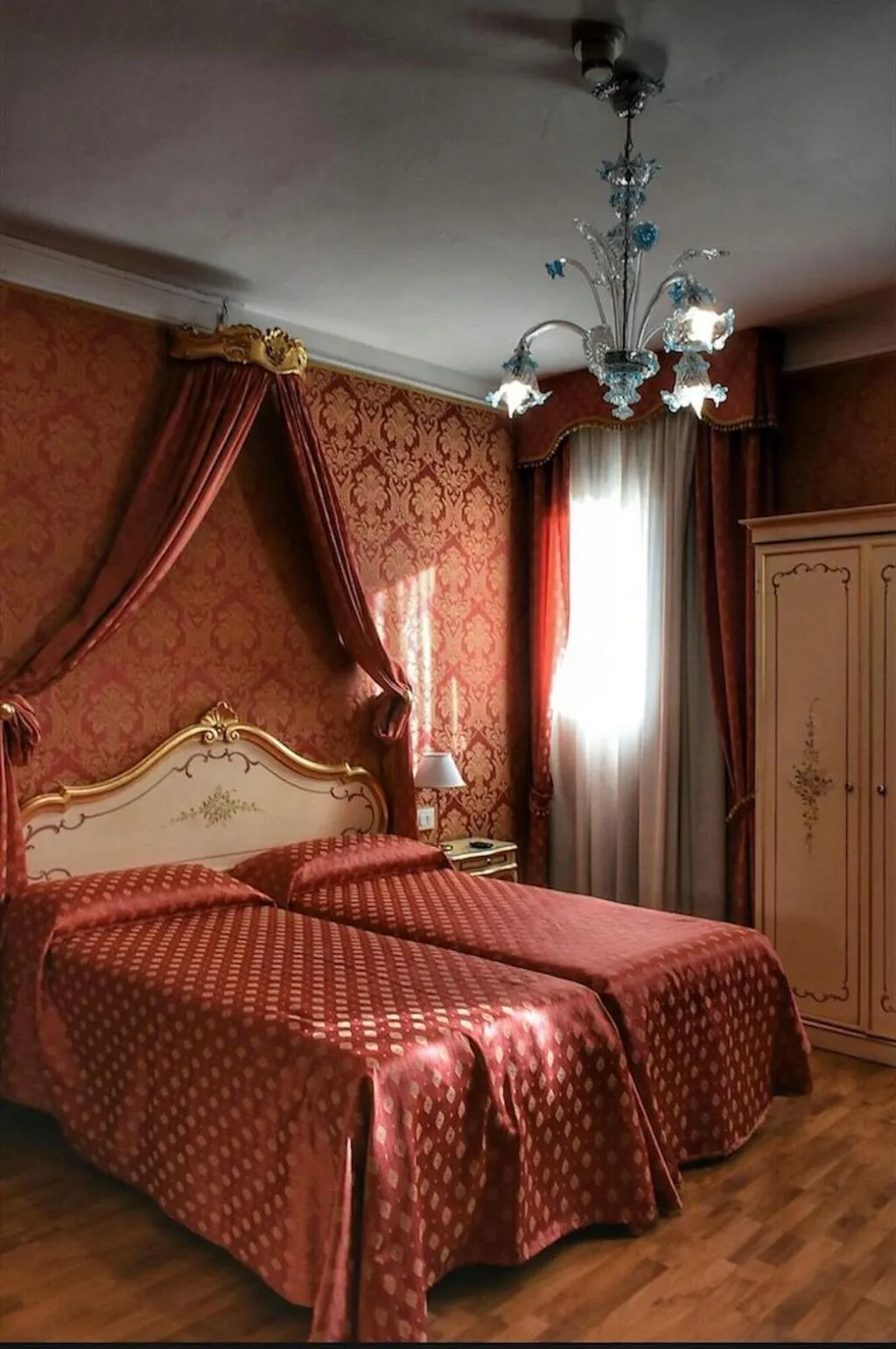 Room, Al Gazzettino, Venice