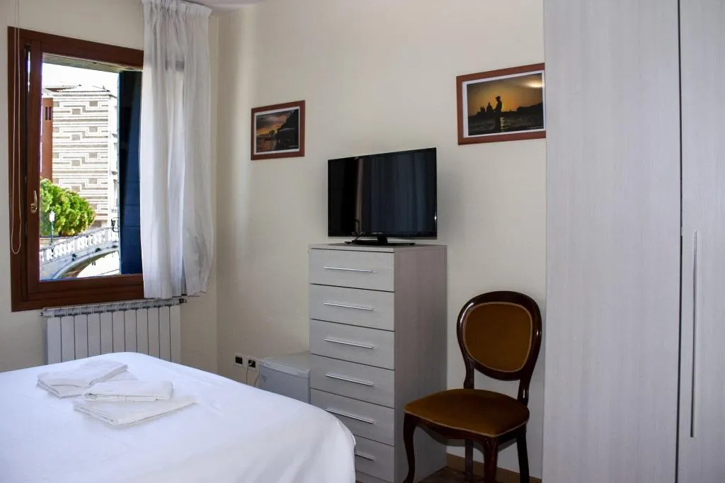 Room, Ai Tre Ponti, Venice
