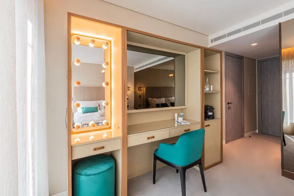 DOUBLE POOL VIEW Room, Luster Hotel, Lisbon