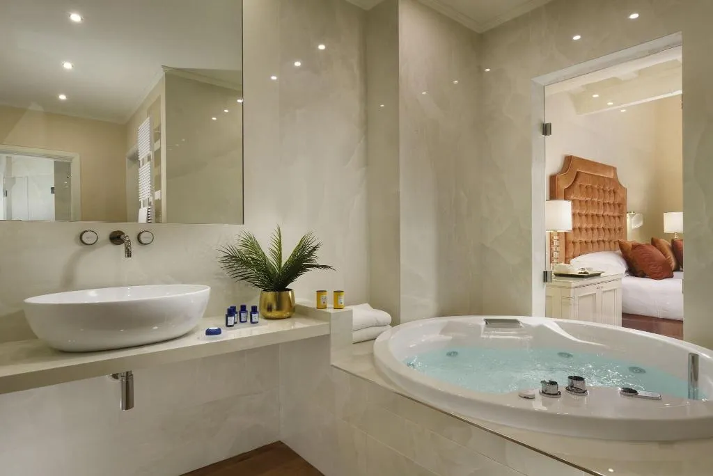SUITE LUXURY Room, San Firenze Suites And Spa, Florence