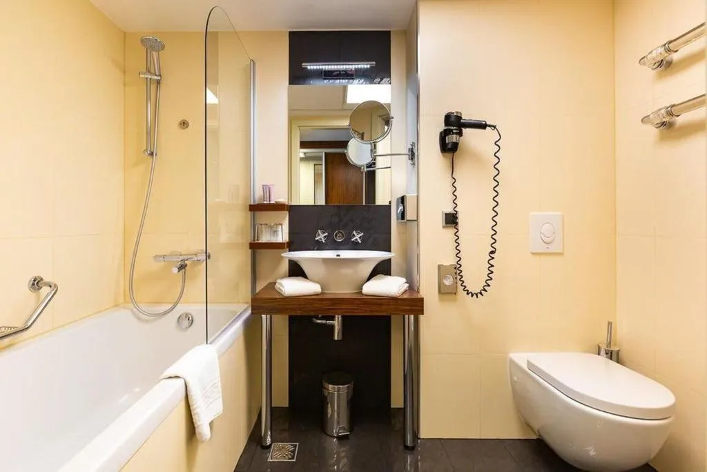 Room, Avalon Hotel & Conferences, Riga