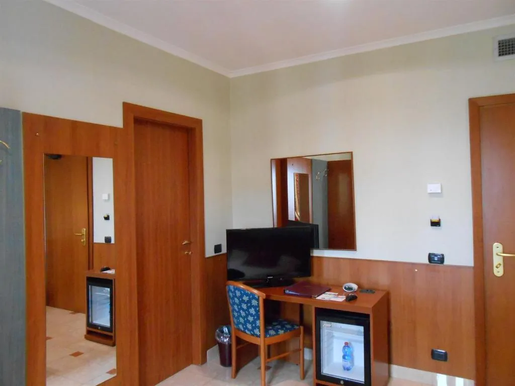 Room, Hotel Riviera Fiumicino, Rome