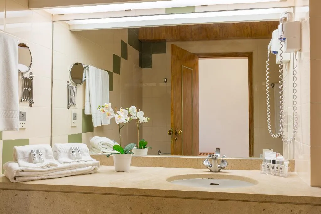 APARTMENT THREE BEDROOMS Room, Luna Hotel da Oura, Algarve