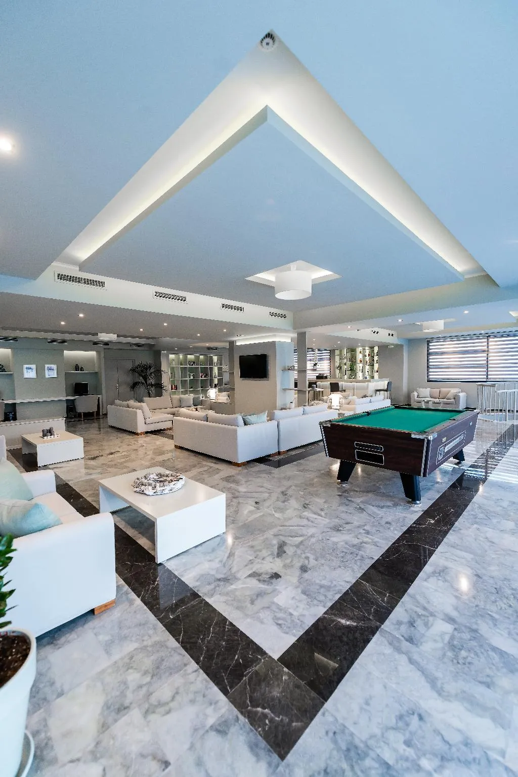 Lobby, Contessa, Zante