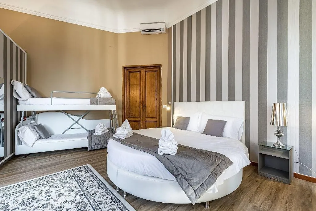 Room, B&B My Way, Florence