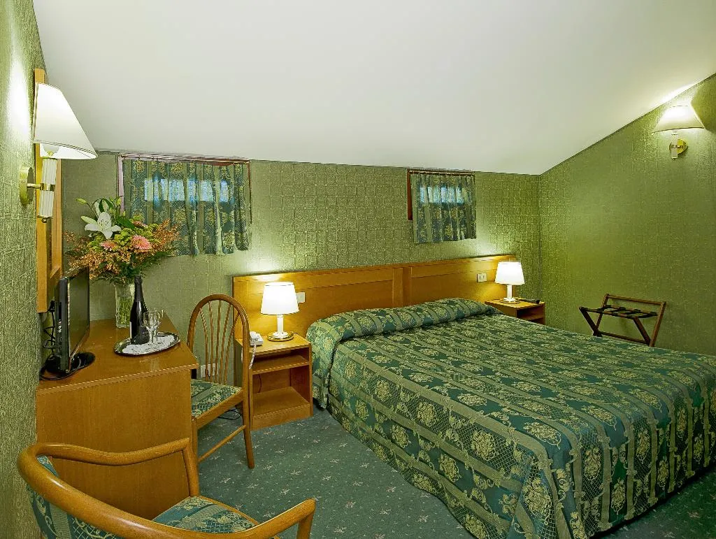 DOUBLE STANDARD Room, Spagna, Venice